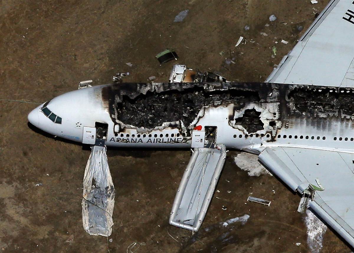 عکس های لحظه سقوط هواپیما