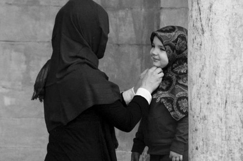 آیا حجاب اجباری است یا اختیاری ؟ روایات اسلام و قرآن و مراجع دین درباره حفظ حجاب