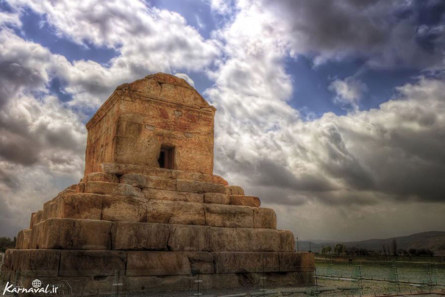 پاسارگاد آرامگاه کوروش بزرگ زندگی کوروش کبیر و مقبره به جامانده از شکوه و قدرت ایران باستان