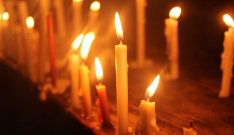 نذر شمع برای حاجت گرفتن,طریقه نذر شمع برای اجابت دعا و حاجت