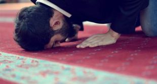 ذکری در سجده نماز برای آمرزش گناهان و ثواب 60 حج
